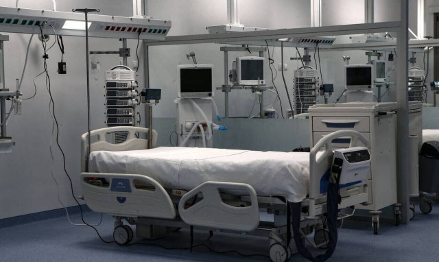 Λάρισα: Αγωνία για έγκυο με κορονοϊό - Νοσηλεύεται σε κρίσιμη κατάσταση