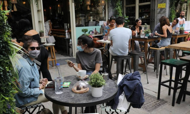 Κορονοϊός: Σαρωτικοί έλεγχοι για την τήρηση των νέων μέτρων από 8.000 αστυνομικούς