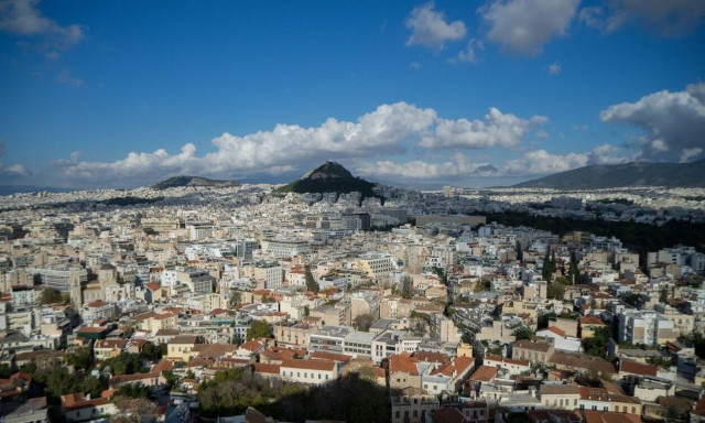 Καιρός: Ανοιξιάτικος ο καιρός την Πέμπτη (4/11) - Σε υψηλά για την εποχή επίπεδα η θερμοκρασία