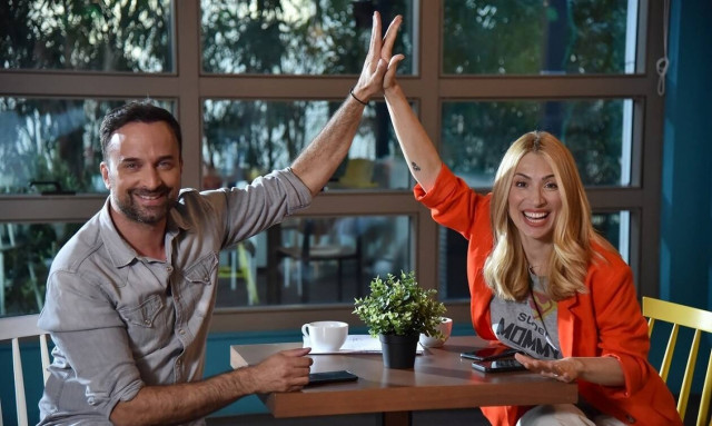 Η Ηλιάκη αγνοεί τον Λιανό για… καλό σκοπό – H «Ομάδα Προσφοράς ΟΠΑΠ» και η επεισοδιακή συνάντηση