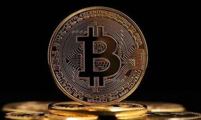 Στα 63.000 δολάρια το Bitcoin