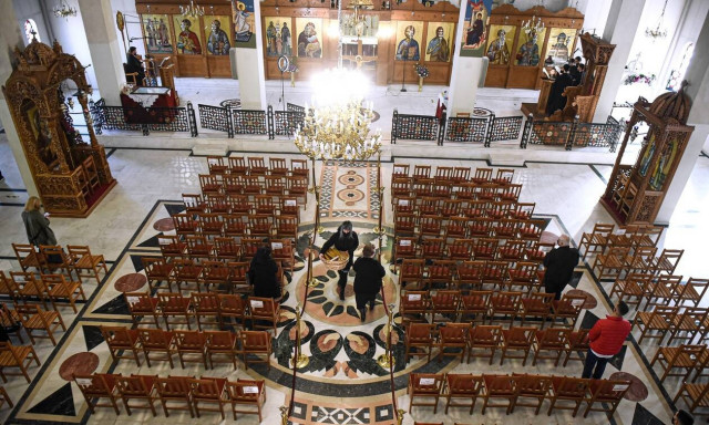 Οι μητροπολίτες Δωδώνης και Μυτιλήνης ζητούν εμβολιασμούς από τους ιερείς τους αλλιώς... αργία