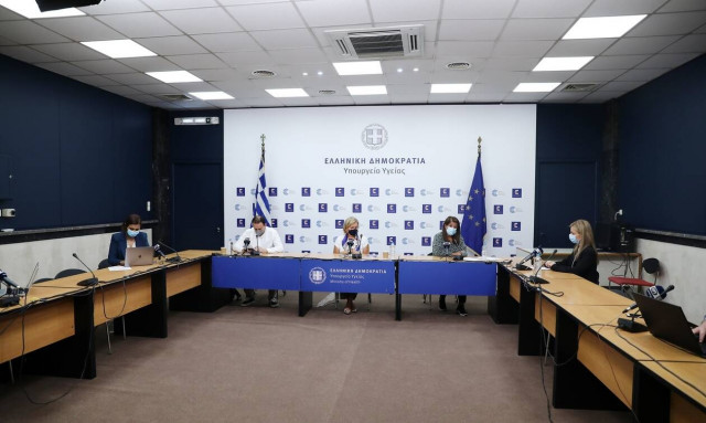 Κορονοϊός – LIVE: Η ενημέρωση για την πορεία της πανδημίας από το υπουργείο Υγείας