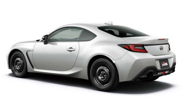 Η βασική Toyota GR86 έχει στην Ιαπωνία σιδερένιες ζάντες!