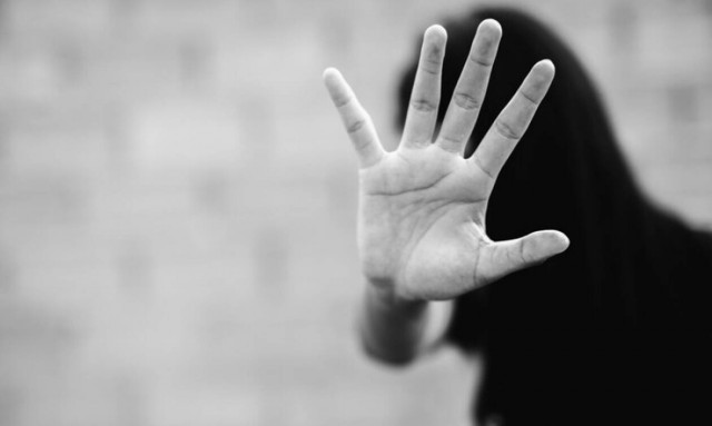 Κακοποίηση 8χρονης στη Ρόδο: Απίστευτες καταγγελίες εις βάρος του 78χρονου παππού