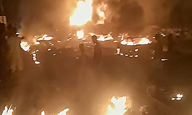 Ασύλληπτη τραγωδία στη Σιέρα Λεόνε: Τουλάχιστον 91 νεκροί από έκρηξη τάνκερ - Κόλαση φωτιάς