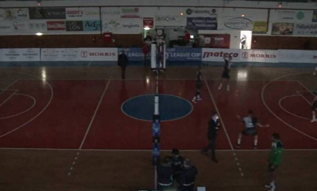 Βόλεϊ: Η διακοπή ρεύματος έφερε αναβολή! Μετατέθηκε για αύριο το Φίλιππος – Μίλων (vids)