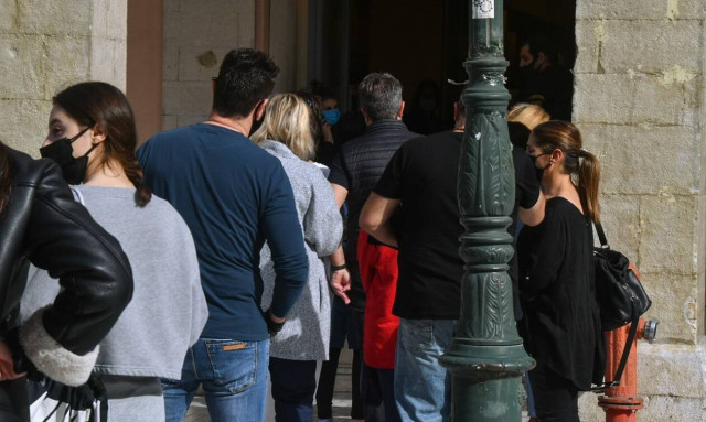 Κορονοϊός: Ο ΠΟΥ εξηγεί γιατί το τέταρτο κύμα της πανδημίας χτυπάει την Ευρώπη