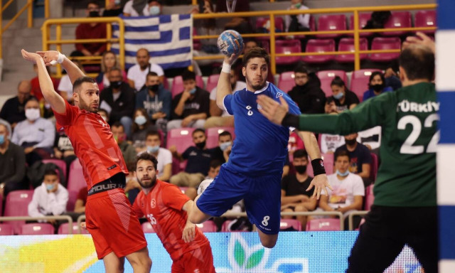 Χάντμπολ: Ιστορική νίκη για την Ελλάδα! 24-20 την Τουρκία
