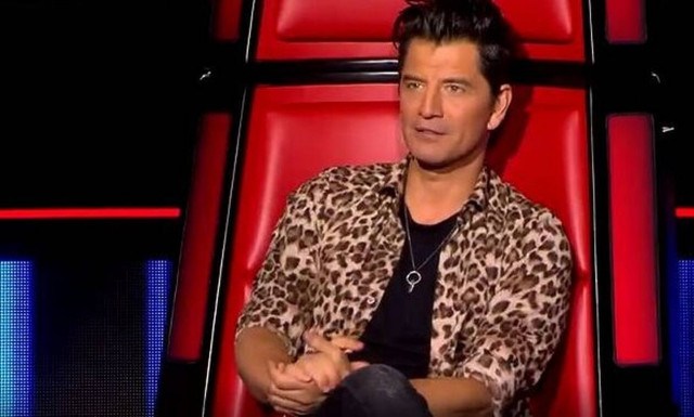 The Voice: Η ενόχληση του Σάκη Ρουβά με διαγωνιζόμενο (videos)