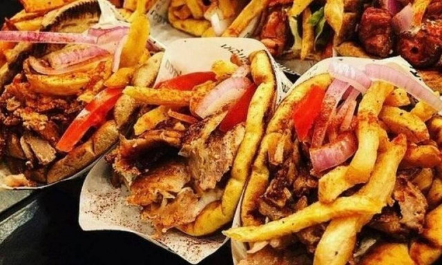 Πόσο γύρο αντέχεις; Αυτά είναι 5 από τα μεγαλύτερα τυλιχτά στην Αθήνα