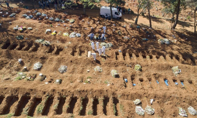 Κορονοϊός στη Βραζιλία: Συνεχίζεται η πτωτική πορεία του ημερήσιου αριθμού θανάτων