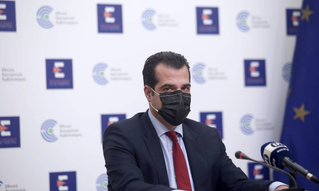 Πλεύρης: Προ των πυλών και επιστρατεύσεις γιατρών - Τι είπε για τις ΜΕΘ