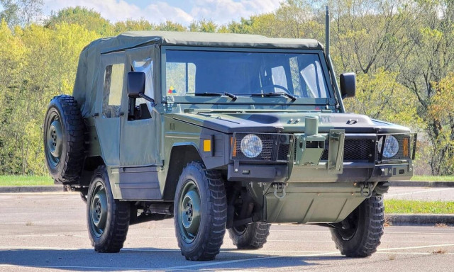 Αυτό είναι ένα από τα πιο άγνωστα στρατιωτικά τζιπ και πωλείται