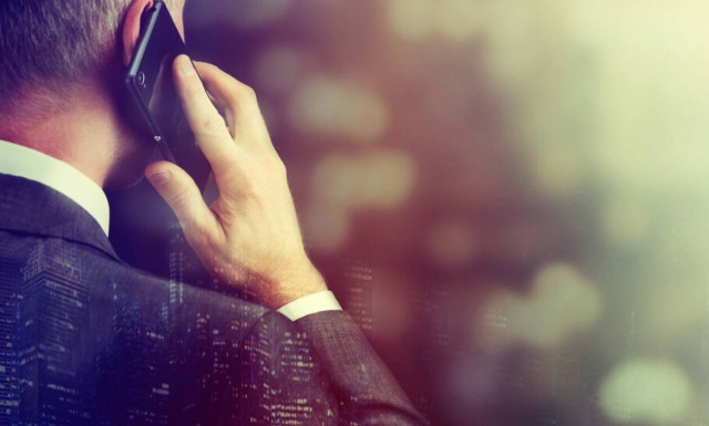 Πώς θα γλιτώσετε από τις τηλεφωνικές απάτες - Τι λένε αξιωματικοί της ΕΛ.ΑΣ.