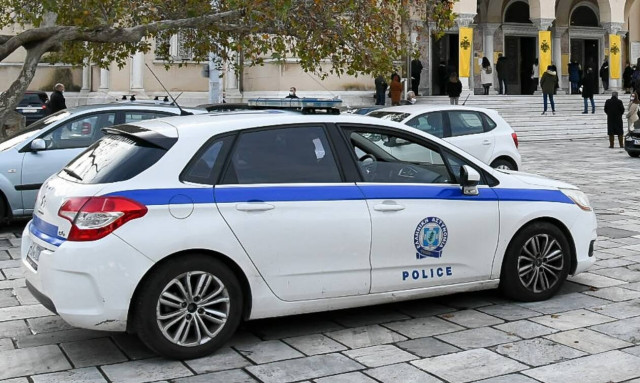 Φθιώτιδα: Βγήκαν τα μαχαίρια σε καφενείο - Ένας τραυματίας