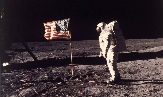 NASA: Από το 2025 η επανδρωμένη πτήση στη Σελήνη