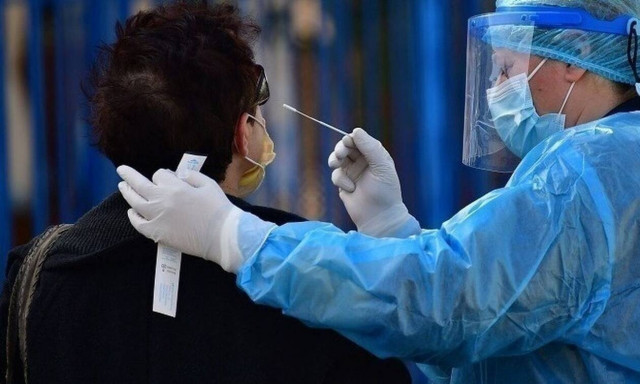 Κρούσματα σήμερα: Συναγερμός στη Θεσσαλονίκη - Εκτοξεύτηκε η θετικότητα