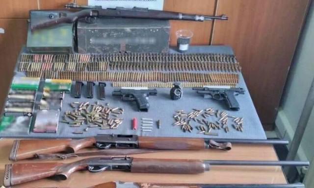 Κρήτη: Οι μπαλωθιές σε γλέντι αποκάλυψαν οπλοστάσιο