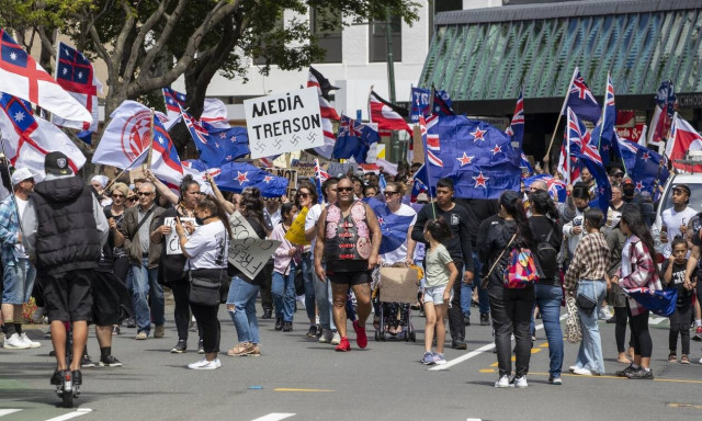 Νέα Ζηλανδία: Xιλιάδες άνθρωποι στους δρόμους κατά της υποχρεωτικότητας του εμβολιασμού
