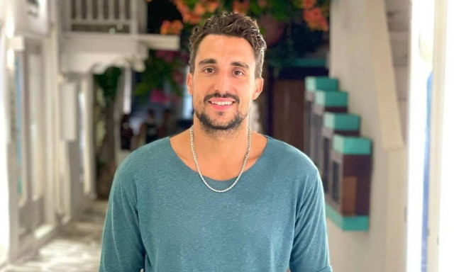 Σάκης Κατσούλης: Παραδέχτηκε τη σχέση του με τη Μαριαλένα (video)