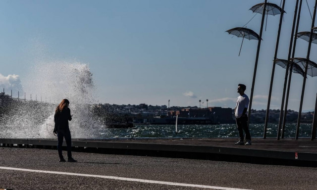 Καιρός: Βοριάδες λόγω του «ατμοσφαιρικού βουνού» - Έρχεται η πρώτη αξιόλογη ψυχρή εισβολή με χιόνια