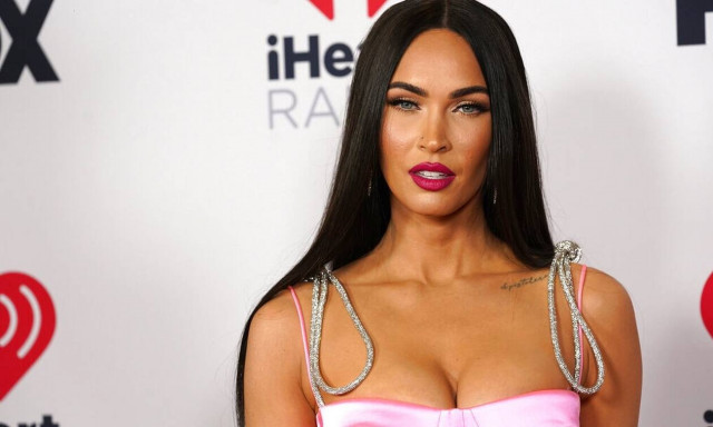 Μέγκαν Φοξ: Στη Θεσσαλονίκη η σέξι ηθοποιός για τη νέα ταινία «The Expendables 4»