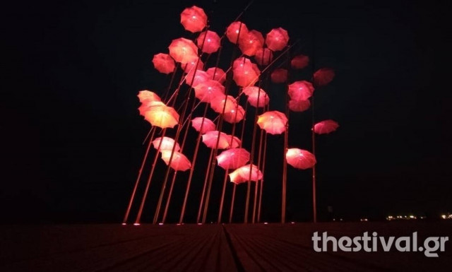 Θεσσαλονίκη: Στα… βιολετί οι ομπρέλες Ζογγολόπουλου για την Παγκόσμια Ημέρα Κερατόκωνου