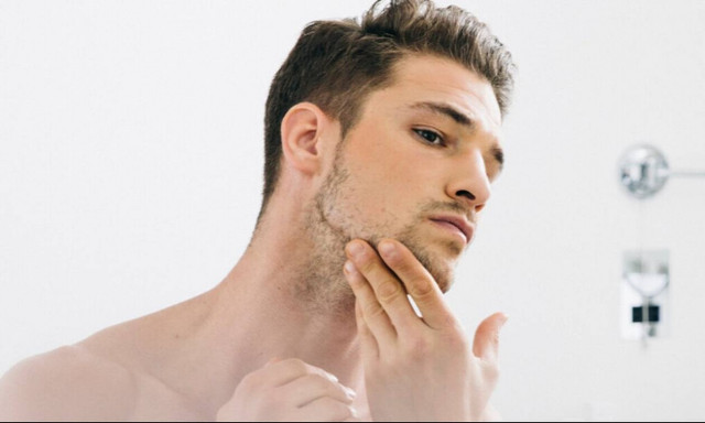 Βγάζεις ακμή χωρίς λόγο; Φρόντισε να αποφύγεις αυτά εδώ