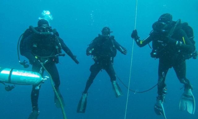 ΓΕΝ: Εντυπωσιακές εικόνες από πολυεθνική άσκηση εξουδετέρωσης ναρκών σε Ευβοϊκό και Σαρωνικό