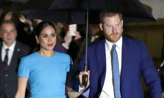 Μέγκαν: H «Κατσάδα» της βασιλικής οικογένειας στον Χάρι για τον πατέρα της - Τι αποκάλυψε