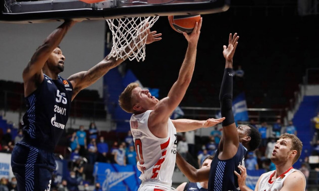 Ζενίτ Αγ. Πετρούπολης – Ολυμπιακός 84-78: «Ζόρια» μακριά από το ΣΕΦ - Δείτε τα highlights (video)