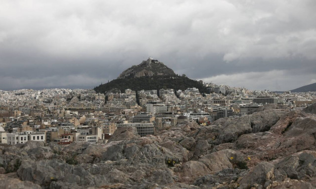 Καιρός: Άστατος την Κυριακή - Πού θα σημειωθούν βροχές και καταιγίδες