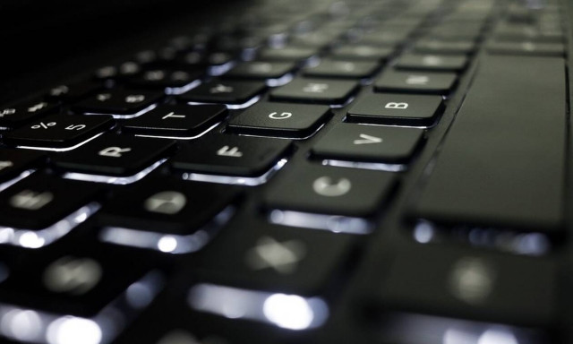 Κομοτηνή: Προσποιήθηκε τον πελάτη και άρπαξε 16.000 ευρώ από ιδιοκτήτη επιχείρησης