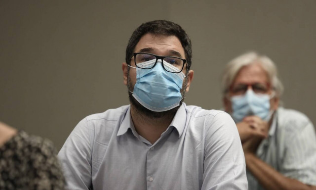 Ηλιόπουλος: Υπεύθυνος ο Μητσοτάκης για κάθε συμπολίτη μας που χρειάζεται και δεν βρίσκει ΜΕΘ