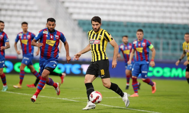 Απίστευτες καταγγελίες του Ανσαριφάρντ: «Φοράμε έναν χρόνο τα ίδια ρούχα στην εθνική Ιράν»