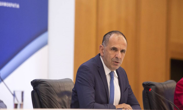 Γεραπετρίτης: Καθολικές οριζόντιες απαγορεύσεις δεν πρόκειται να υπάρξουν