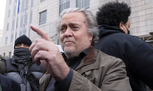 Επίθεση στο Καπιτώλιο: Παραδόθηκε στο FBI ο Στιβ Μπάνον μετά τις ποινικές κατηγορίες σε βάρος του