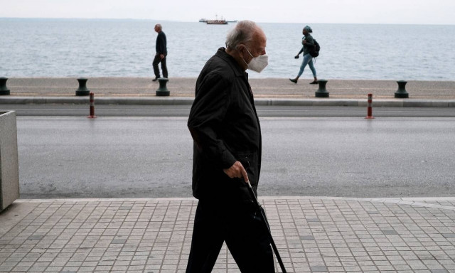 Κρούσματα σήμερα: Κοντά στις 7.000 οι μολύνσεις - Πότε θα δούμε κορύφωση