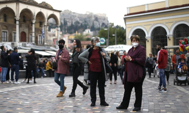 Κρούσματα σήμερα: Έως 120.000 μολύνσεις μέχρι το τέλος του μήνα η εκτίμηση Τζανάκη