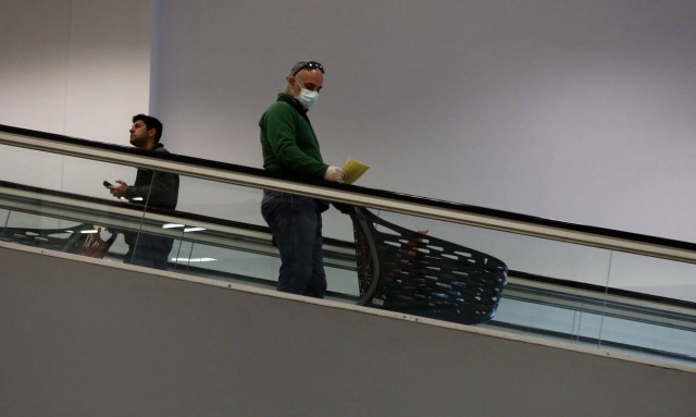 Σαρηγιάννης: Rapid test στα σούπερ μάρκετ, διπλή μάσκα στα ΜΜΜ και υποχρεωτική η τρίτη δόση