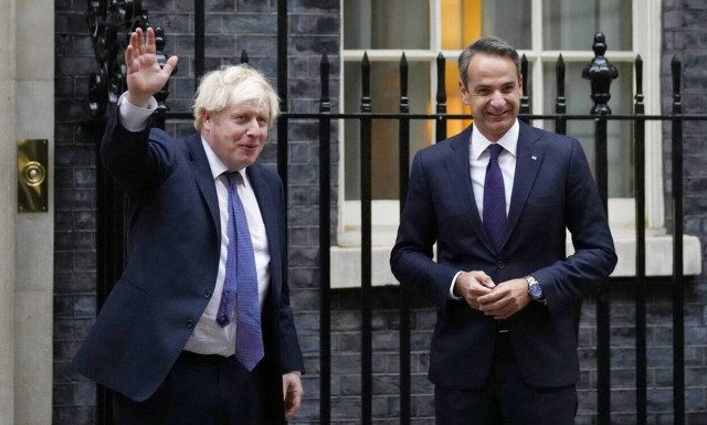 PM Mitsotakis with British PM Johnson: Return of Parthenon Marbles to Greece is a political issue