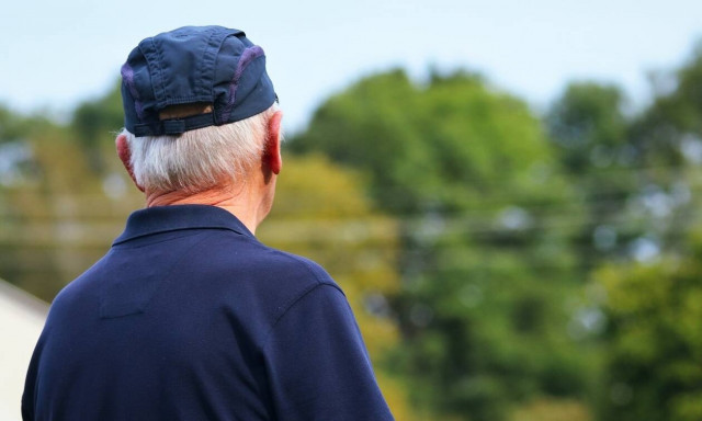 Συντάξεις: Ποιοι ασφαλισμένοι «κλειδώνουν» φέτος σύνταξη - Οι αλλαγές από το 2022 (πίνακες)