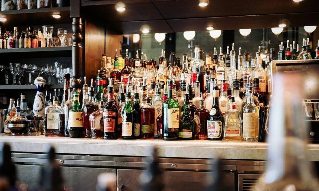 Ιρλανδία κορονοϊός: Νέοι περιορισμοί σε μπαρ, νυχτερινά κέντρα, εστιατόρια - Σύσταση για τηλεργασία