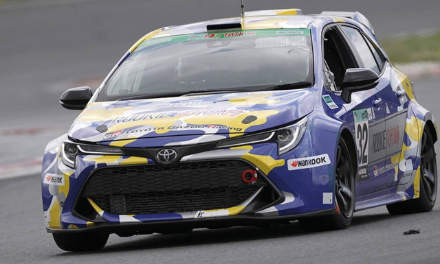 Toyota: Ο εχθρός είναι ο άνθρακας, όχι οι κινητήρες εσωτερικής καύσης