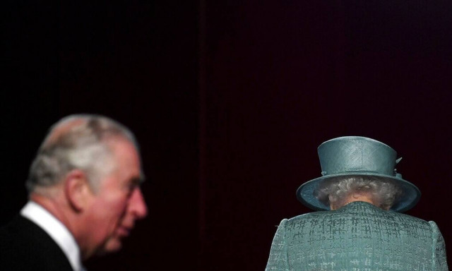 Κάρολος για βασίλισσα Ελισάβετ: «Όταν φτάνεις στα 95 τα πράγματα δεν είναι εύκολα»