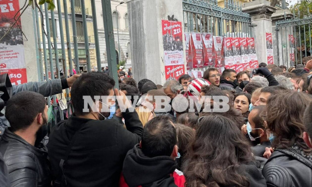 Πολυτεχνείο: Νέα ένταση ανάμεσα σε φοιτητές με σπρωξιές και γροθιές