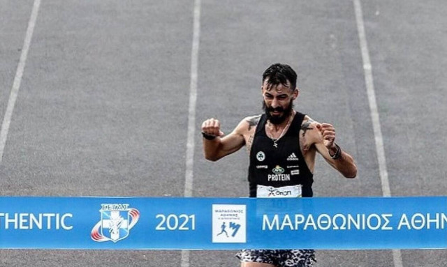 Γκελαούζος στο Newsbomb.gr: «Η διαδρομή μου προκαλούσε συγκίνηση σε κάθε βήμα που έκανα»