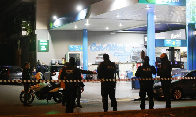 Νίκαια: Βίντεο ντοκουμέντο από τους πυροβολισμούς στο βενζινάδικο με τον έναν νεκρό