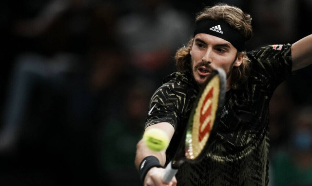 Στέφανος Τσιτσιπάς: Αποσύρθηκε και από το ATP Finals λόγω προβλήματος στον αγκώνα